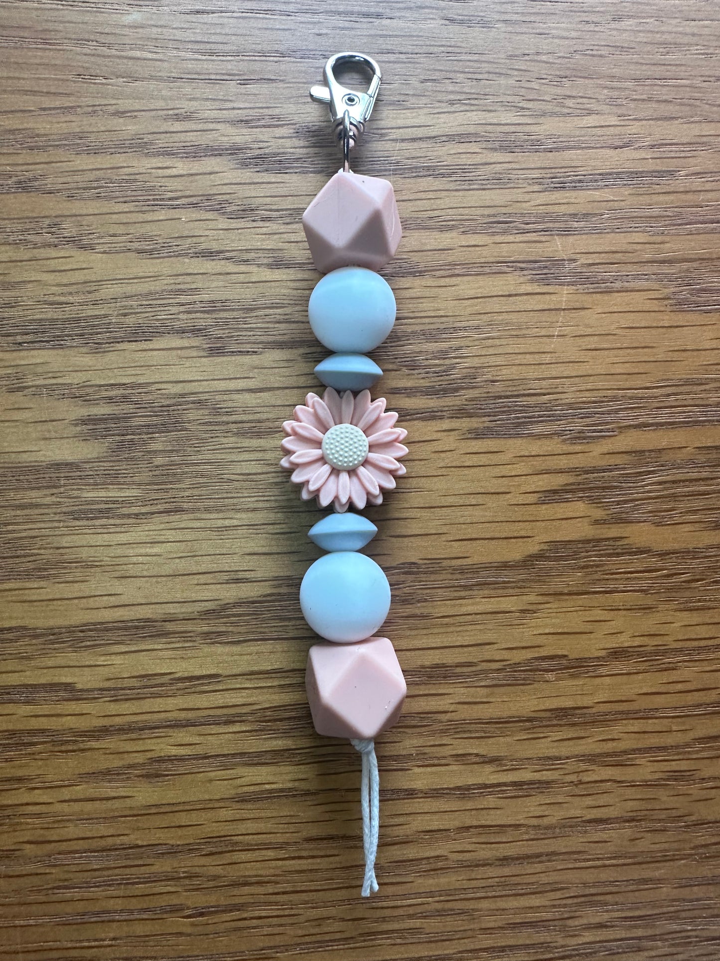 Peach Nude Daisy Keychain