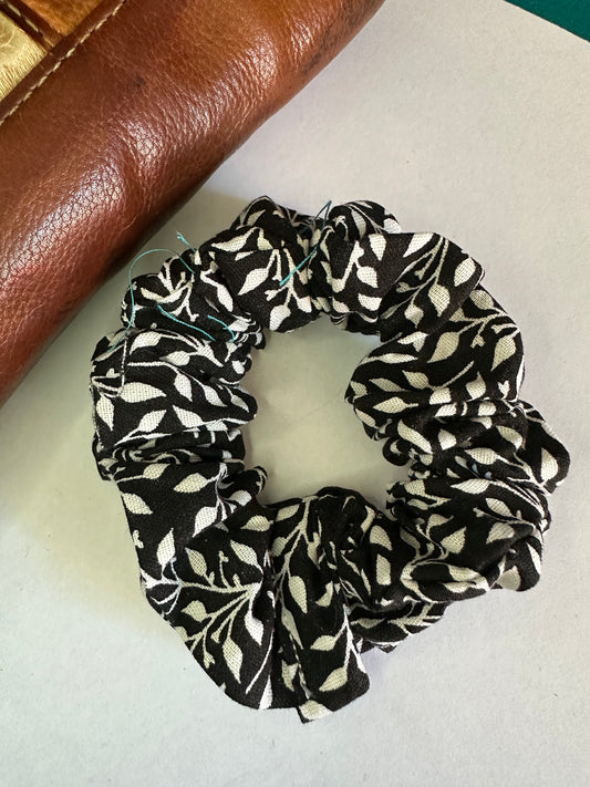 Black and White Scrunchie