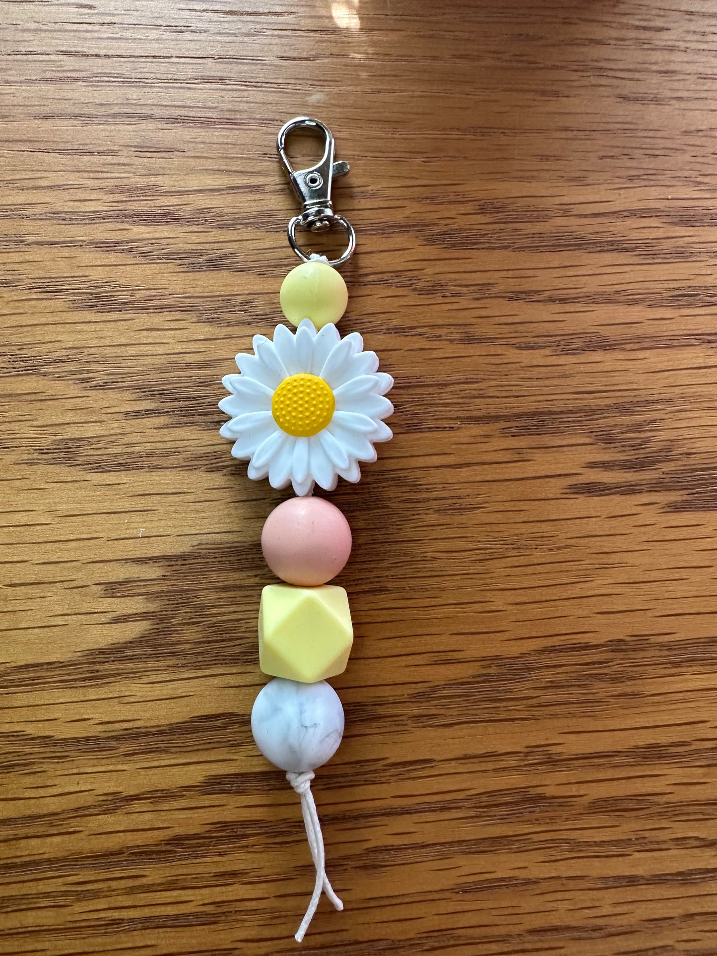Big Pastel Daisy Keychain