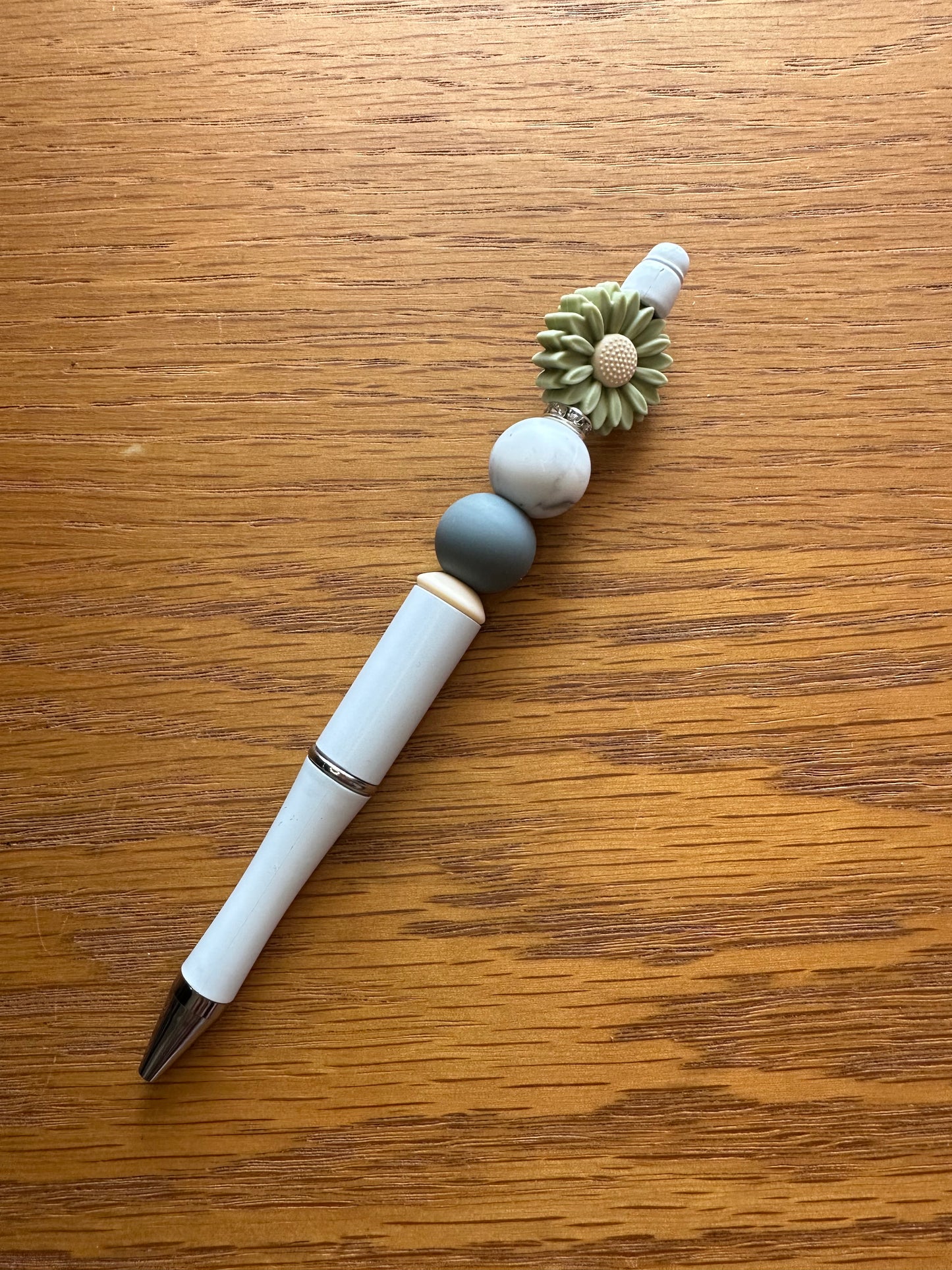 Green Flower Beaded Pen